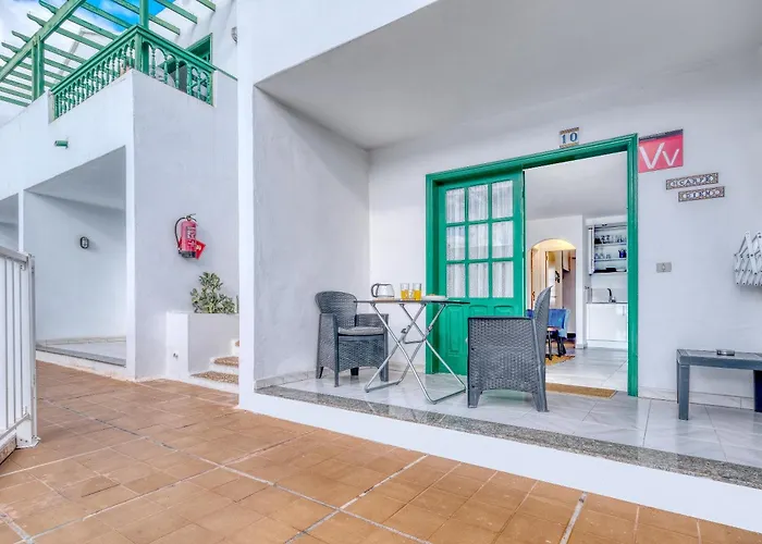 Carpe Diem Apartment - Pool View By Lanzarote Vacation Homes *